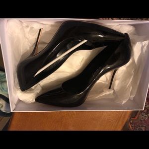 New black patent leather Casadei pumps size 39